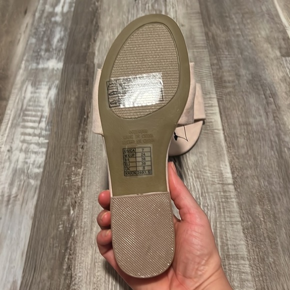 NWOT faux suede slides - Picture 3 of 4